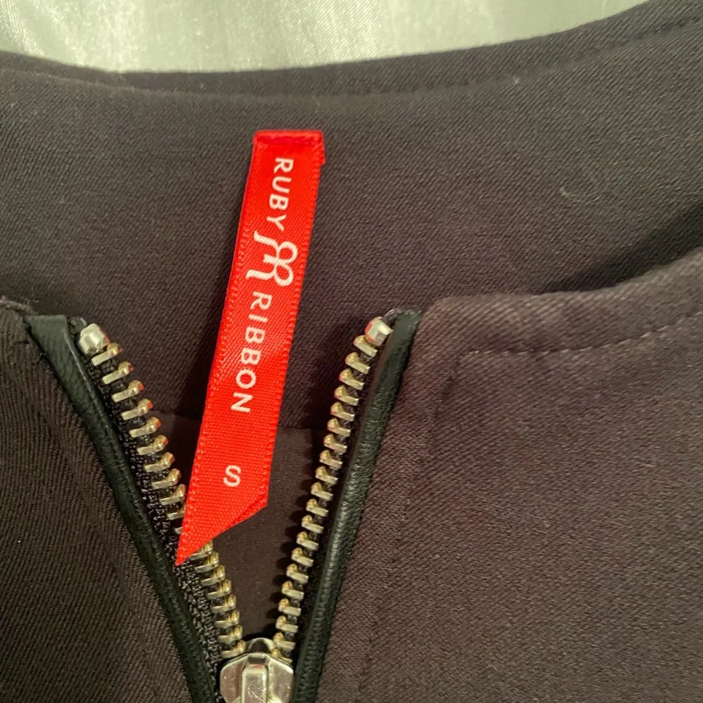 Ruby Ribbon Jacket - Picture 3 of 7